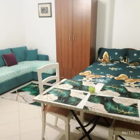 Apartment For Rent, Mali I Robit, *